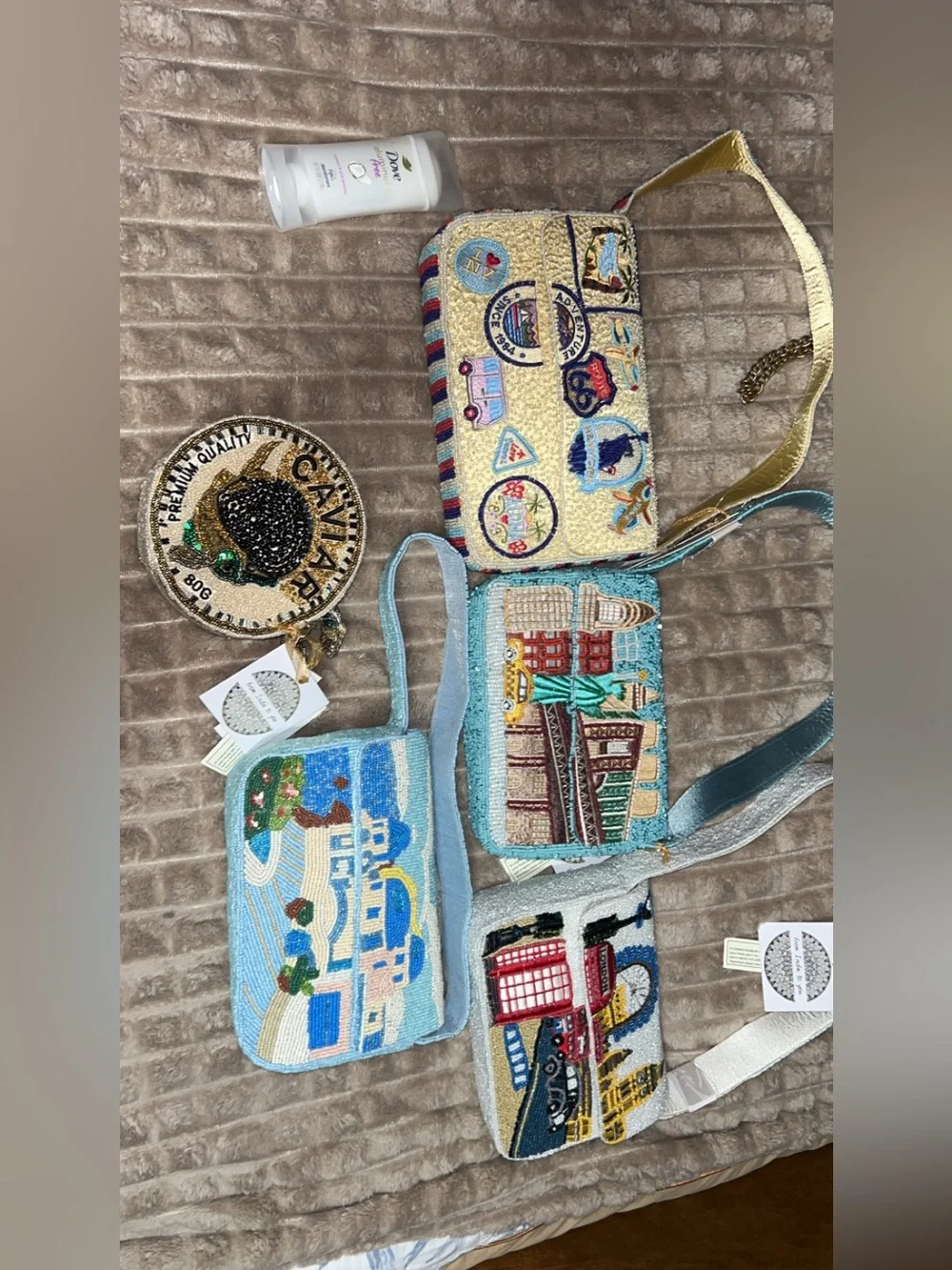 NWT Beaded - From india to you - NYC City Landmark Shoulder Bag